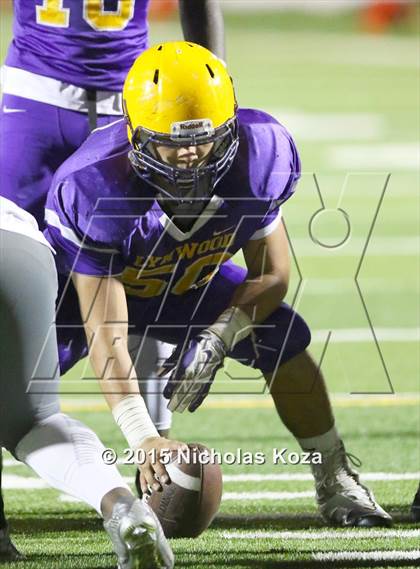 Thumbnail 2 in Paramount vs. Lynwood photogallery.