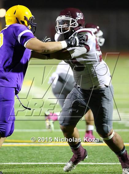 Thumbnail 1 in Paramount vs. Lynwood photogallery.