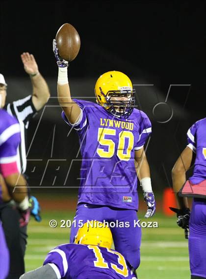 Thumbnail 1 in Paramount vs. Lynwood photogallery.