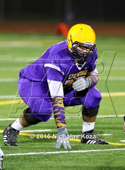 Thumbnail 2 in Paramount vs. Lynwood photogallery.