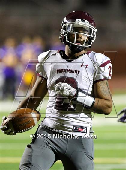 Thumbnail 2 in Paramount vs. Lynwood photogallery.