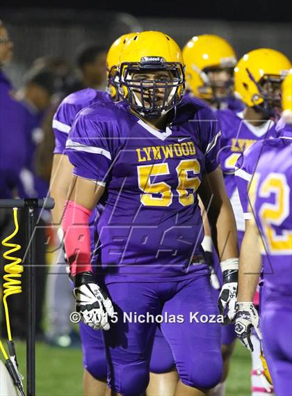 Thumbnail 2 in Paramount vs. Lynwood photogallery.