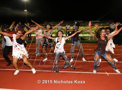 Thumbnail 1 in Paramount vs. Lynwood photogallery.