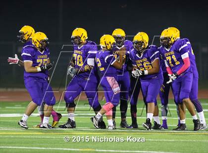 Thumbnail 3 in Paramount vs. Lynwood photogallery.