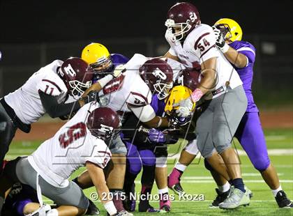 Thumbnail 2 in Paramount vs. Lynwood photogallery.