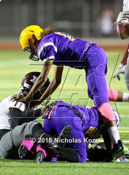 Thumbnail 2 in Paramount vs. Lynwood photogallery.