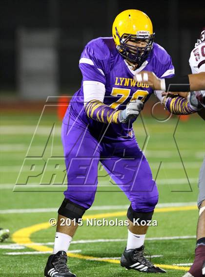 Thumbnail 2 in Paramount vs. Lynwood photogallery.