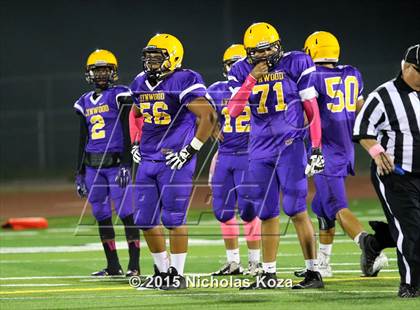 Thumbnail 2 in Paramount vs. Lynwood photogallery.