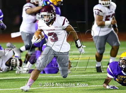 Thumbnail 1 in Paramount vs. Lynwood photogallery.