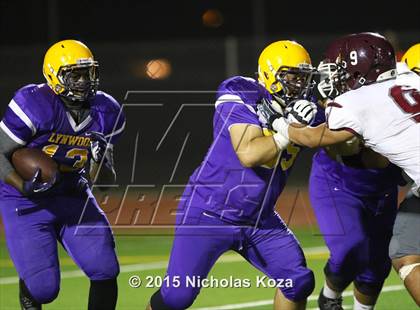 Thumbnail 1 in Paramount vs. Lynwood photogallery.