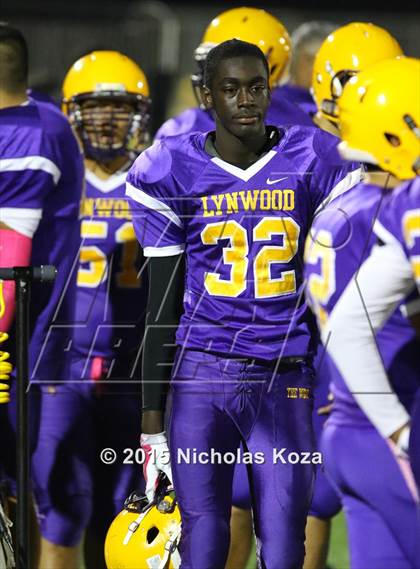 Thumbnail 3 in Paramount vs. Lynwood photogallery.