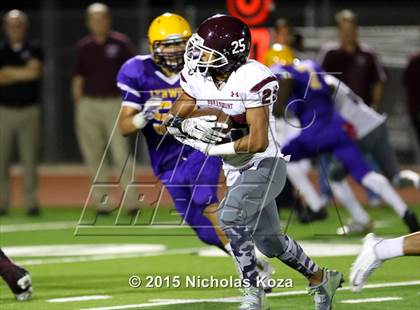 Thumbnail 2 in Paramount vs. Lynwood photogallery.