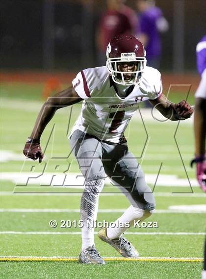 Thumbnail 2 in Paramount vs. Lynwood photogallery.
