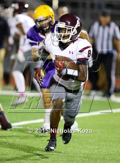 Thumbnail 2 in Paramount vs. Lynwood photogallery.