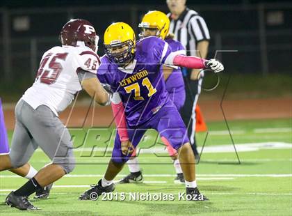 Thumbnail 3 in Paramount vs. Lynwood photogallery.