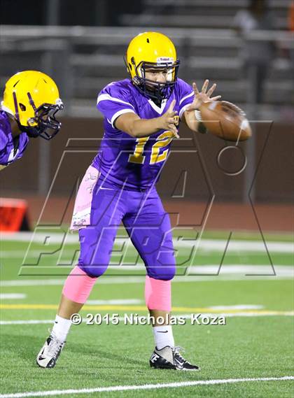 Thumbnail 1 in Paramount vs. Lynwood photogallery.