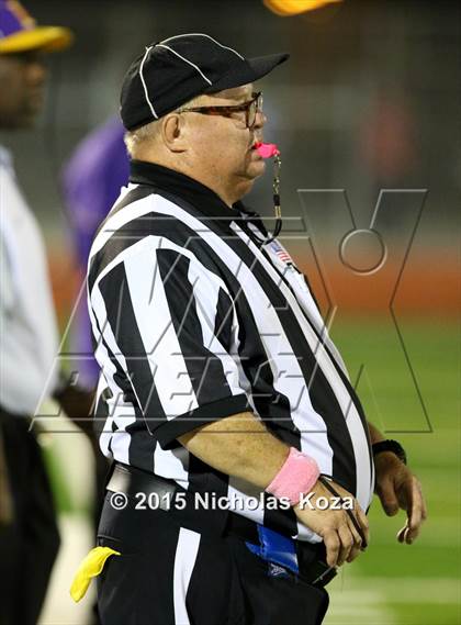 Thumbnail 3 in Paramount vs. Lynwood photogallery.