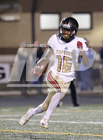 Thumbnail 2 in Brentwood vs. Ravenwood (TSSAA 6A D1 Quarterfinal) photogallery.