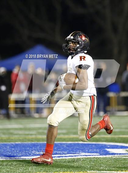 Thumbnail 3 in Brentwood vs. Ravenwood (TSSAA 6A D1 Quarterfinal) photogallery.