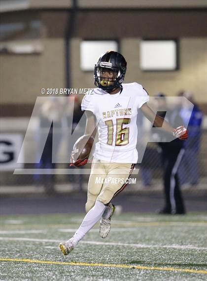 Thumbnail 1 in Brentwood vs. Ravenwood (TSSAA 6A D1 Quarterfinal) photogallery.