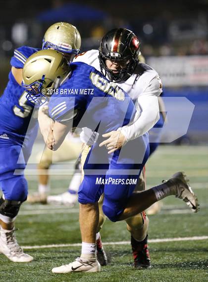Thumbnail 3 in Brentwood vs. Ravenwood (TSSAA 6A D1 Quarterfinal) photogallery.