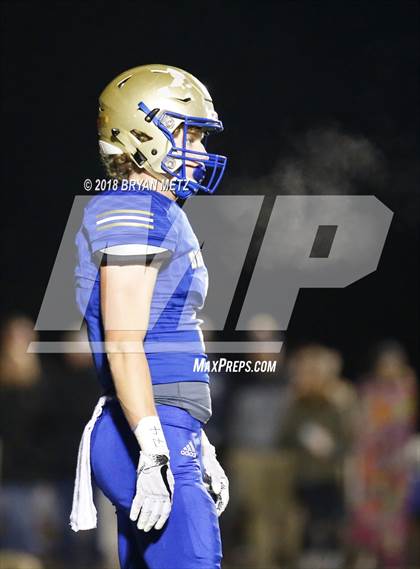 Thumbnail 1 in Brentwood vs. Ravenwood (TSSAA 6A D1 Quarterfinal) photogallery.