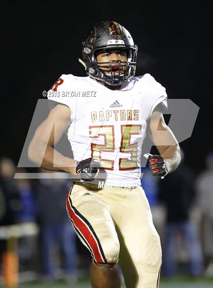 Thumbnail 2 in Brentwood vs. Ravenwood (TSSAA 6A D1 Quarterfinal) photogallery.