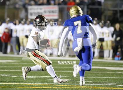 Thumbnail 2 in Brentwood vs. Ravenwood (TSSAA 6A D1 Quarterfinal) photogallery.