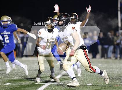 Thumbnail 3 in Brentwood vs. Ravenwood (TSSAA 6A D1 Quarterfinal) photogallery.