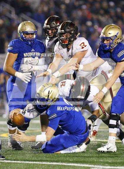 Thumbnail 2 in Brentwood vs. Ravenwood (TSSAA 6A D1 Quarterfinal) photogallery.