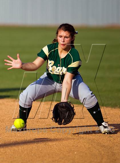 Thumbnail 3 in Little Cypress-Mauriceville vs Ridge Point (UIL 4A Region 3 Semifinal) photogallery.