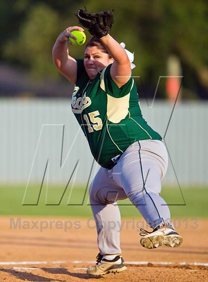 Thumbnail 3 in Little Cypress-Mauriceville vs Ridge Point (UIL 4A Region 3 Semifinal) photogallery.