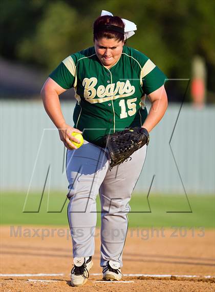 Thumbnail 1 in Little Cypress-Mauriceville vs Ridge Point (UIL 4A Region 3 Semifinal) photogallery.