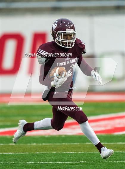 Thumbnail 2 in Cinco Ranch vs. Cy-Ridge (UIL 6A Quarterfinal) photogallery.