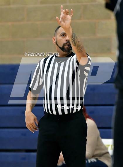 Thumbnail 1 in Valley Christian vs. Placer (Sutter Tournament) photogallery.
