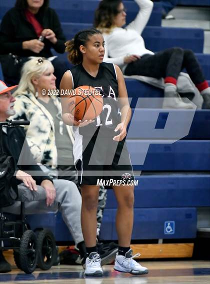 Thumbnail 2 in Valley Christian vs. Placer (Sutter Tournament) photogallery.