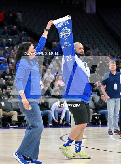Thumbnail 1 in Atwater vs. Christian Brothers (CIF SJS D2 Final) photogallery.