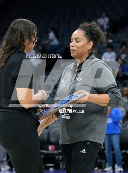 Thumbnail 3 in Atwater vs. Christian Brothers (CIF SJS D2 Final) photogallery.