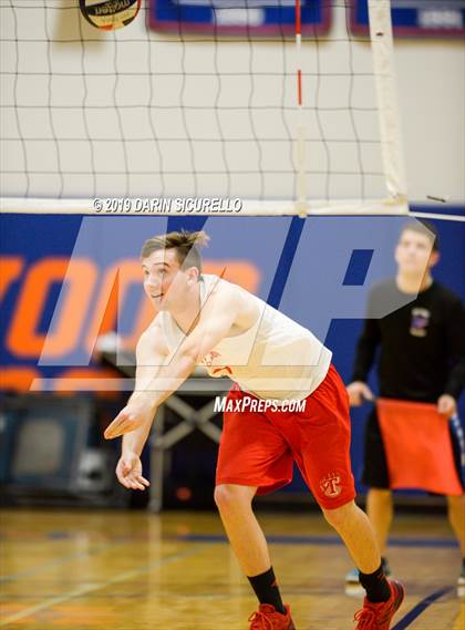 Thumbnail 2 in Tucson High Magnet School vs. Red Mountain (Westwood Invitational Tournament) photogallery.