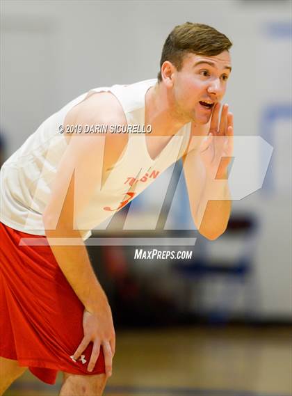 Thumbnail 2 in Tucson High Magnet School vs. Red Mountain (Westwood Invitational Tournament) photogallery.