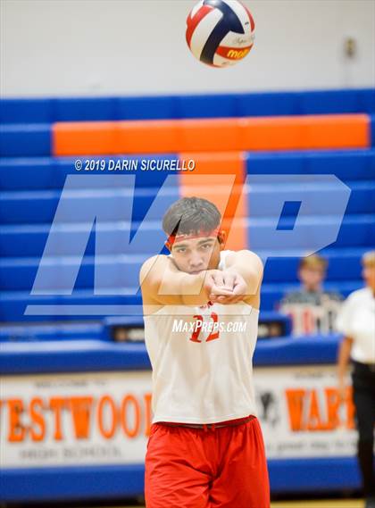 Thumbnail 2 in Tucson High Magnet School vs. Red Mountain (Westwood Invitational Tournament) photogallery.