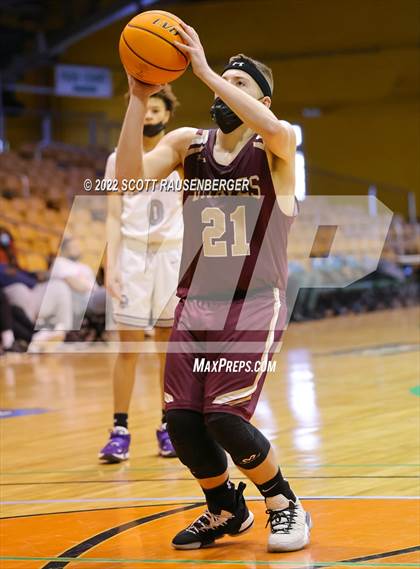 Thumbnail 3 in Catholic Central vs. Fonda-Fultonville photogallery.
