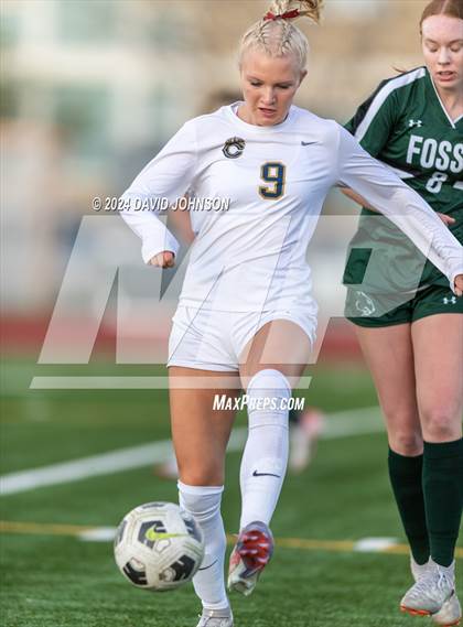 Thumbnail 2 in Chaparral @ Fossil Ridge (CHSAA 5A Round 2) photogallery.