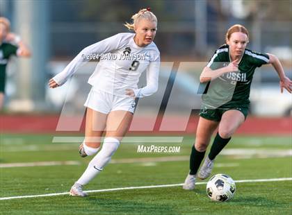 Thumbnail 2 in Chaparral @ Fossil Ridge (CHSAA 5A Round 2) photogallery.