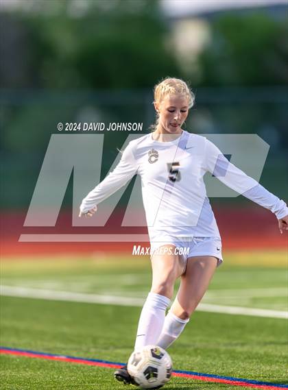 Thumbnail 2 in Chaparral @ Fossil Ridge (CHSAA 5A Round 2) photogallery.