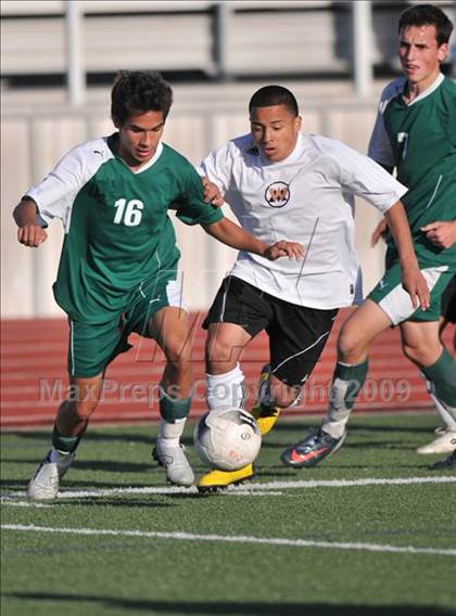 Thumbnail 1 in Poteet vs. W. Mesquite (Class 4A, Region II semifinals) photogallery.