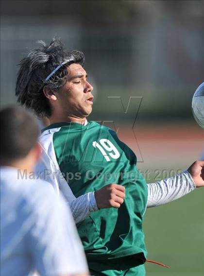 Thumbnail 2 in Poteet vs. W. Mesquite (Class 4A, Region II semifinals) photogallery.