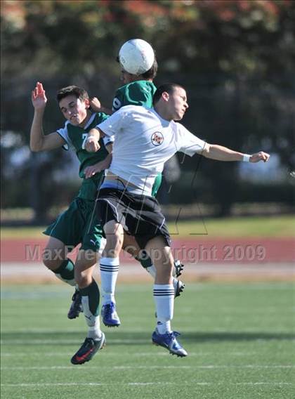 Thumbnail 2 in Poteet vs. W. Mesquite (Class 4A, Region II semifinals) photogallery.