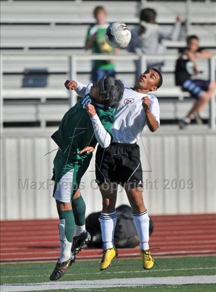 Thumbnail 2 in Poteet vs. W. Mesquite (Class 4A, Region II semifinals) photogallery.