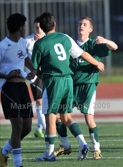 Thumbnail 1 in Poteet vs. W. Mesquite (Class 4A, Region II semifinals) photogallery.